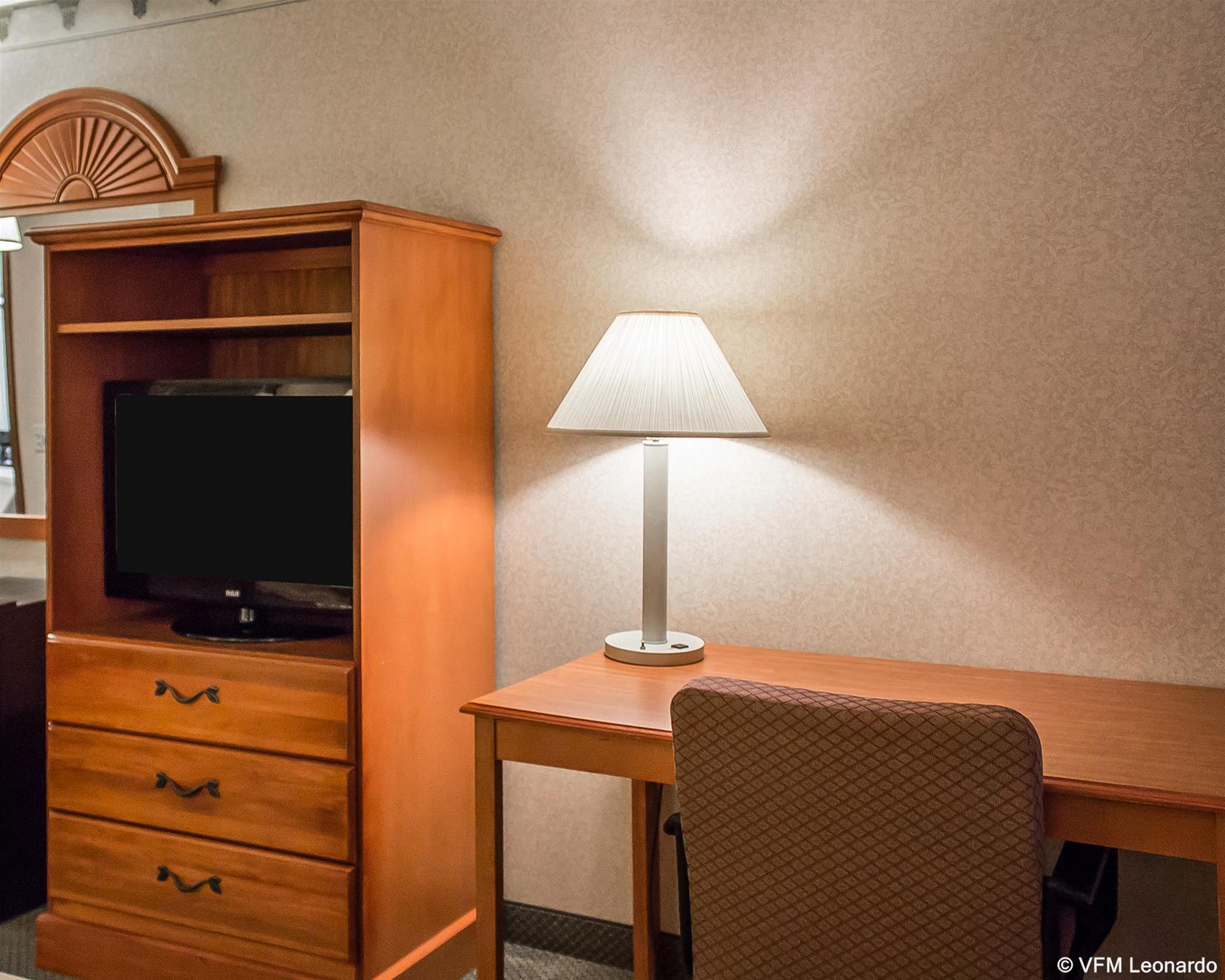 Inn Comfort Splash Harbor Bellville